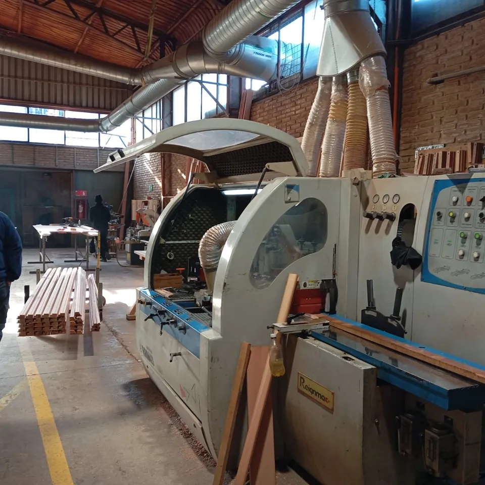 Bodega de CYR Maderas